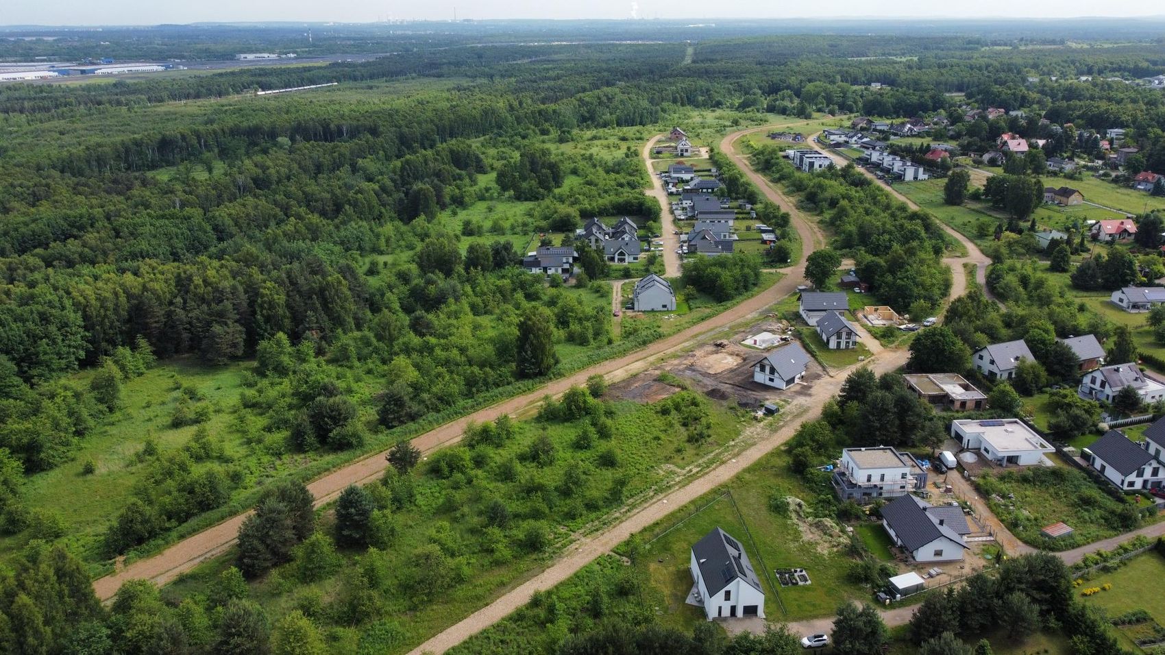 Osiedle domów jednorodzinnych z drona